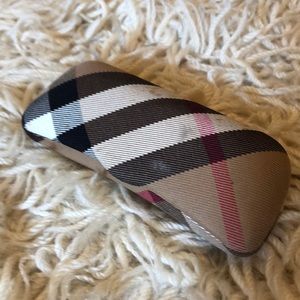 Burberry hard sided eyewear case